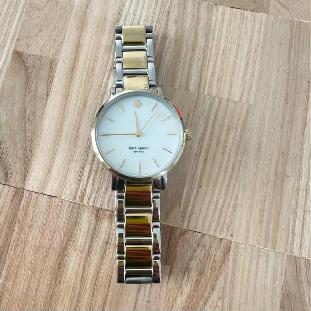 Kate spade New York ladies two toned round dress watch NEW BATTERY s-l400.jpg main image 4